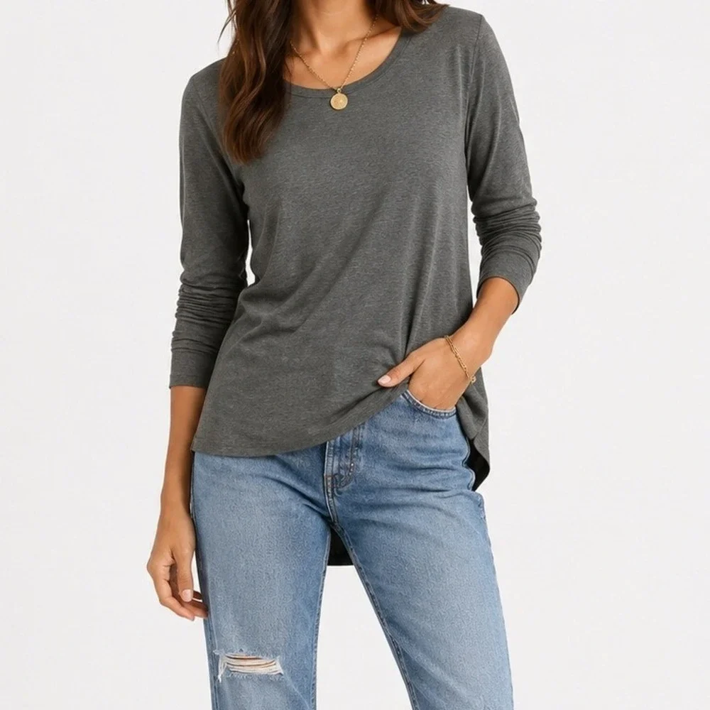 Lulus Charcoal Gray Long Sleeve Tee Shirt Soft Knit Casual Basic Top Size M NWT - Picture 1 of 9